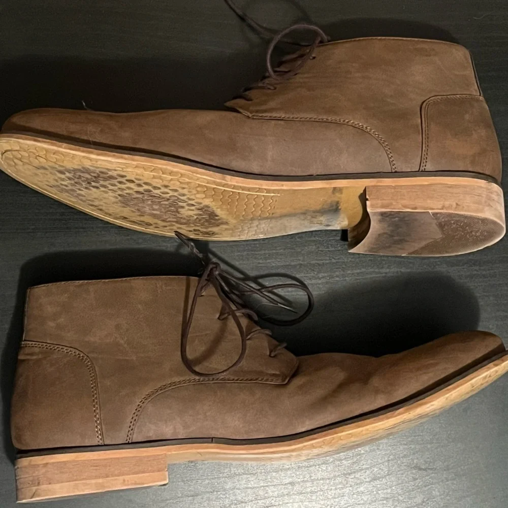 J. Ferrar Men's Chukka Dress Boots